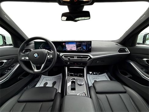 Used 2024 BMW 330i xDrive Sedan w/ Convenience Package image 30