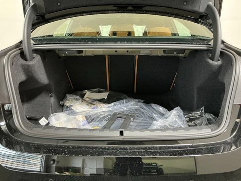 New 2026 BMW 330i Sedan w/ Convenience Package RWD image 29