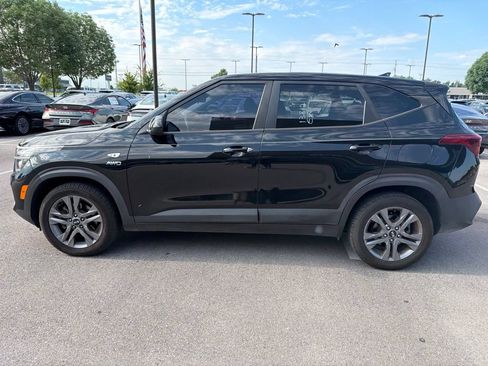 Used 2021 Kia Seltos LX AWD/4WD image 11