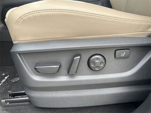 New 2025 Nissan Armada Platinum Reserve image 19