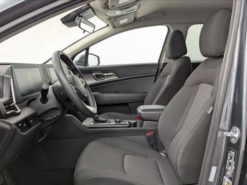 Used 2024 Kia Sportage LX FWD image 14