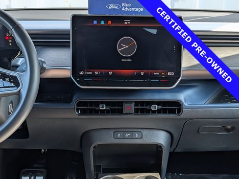 Used 2025 Volkswagen ID. Buzz Pro S RWD image 20