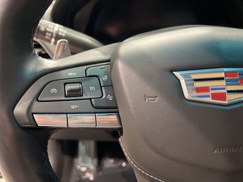 Used 2022 Cadillac CT4 V image 40