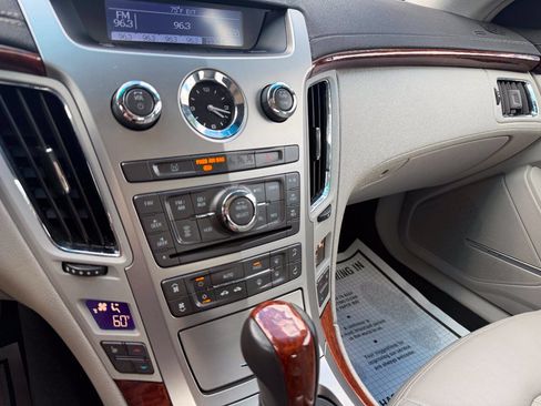 Used 2009 Cadillac CTS 3.6 w/ Wood Trim Package RWD image 17