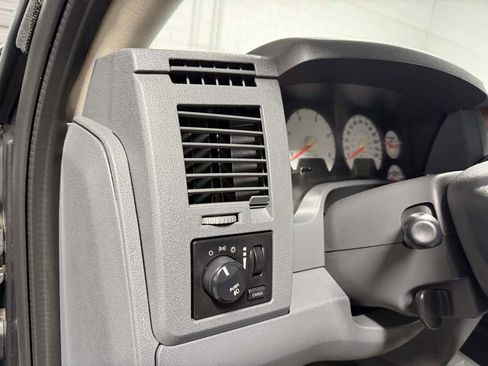 Used 2006 Dodge Ram 2500 Truck SLT image 14