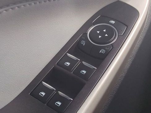 Used 2023 Ford Explorer XLT w/ Equipment Group 202A image 23