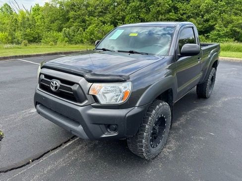 Used 2013 Toyota Tacoma 4x4 Regular Cab image 7