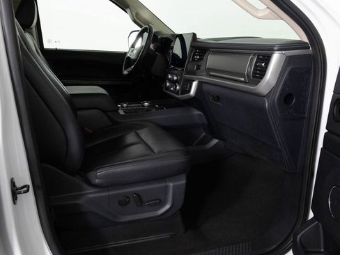 Used 2024 Ford Expedition Max XLT AWD/4WD image 38