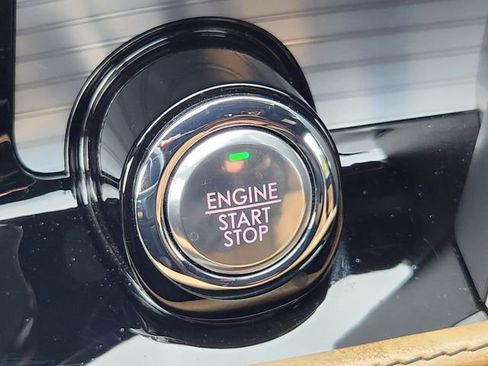 Used 2021 Lincoln Corsair Reserve w/ Equipment Group 201A image 19