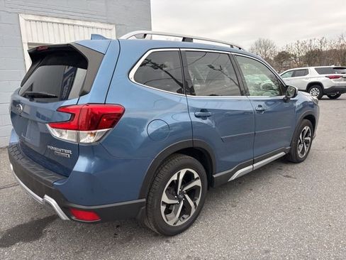 Used 2022 Subaru Forester Touring w/ Popular Package #2 AWD/4WD image 5