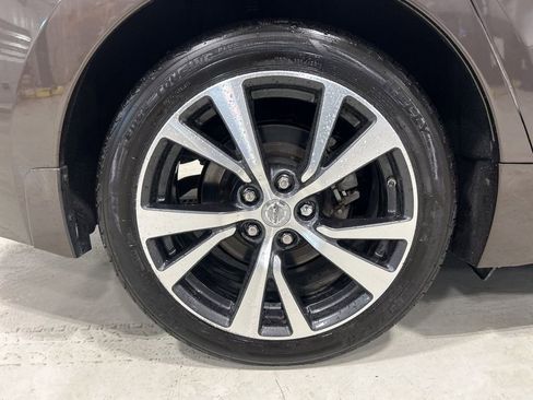 Used 2016 Nissan Maxima 3.5 SL FWD image 16