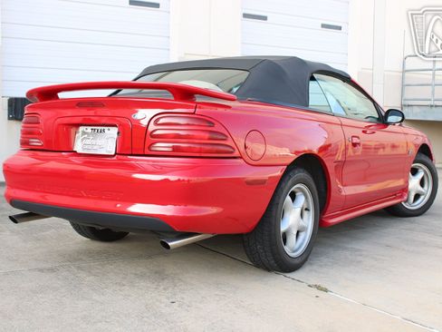 Used 1995 Ford Mustang GT RWD image 16