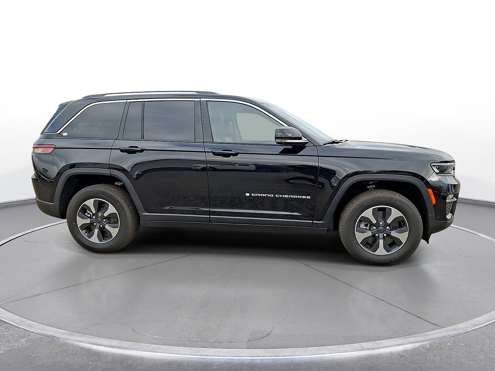 New 2024 Jeep Grand Cherokee Limited 4xe w/ Luxury Tech Group II AWD/4WD image 9
