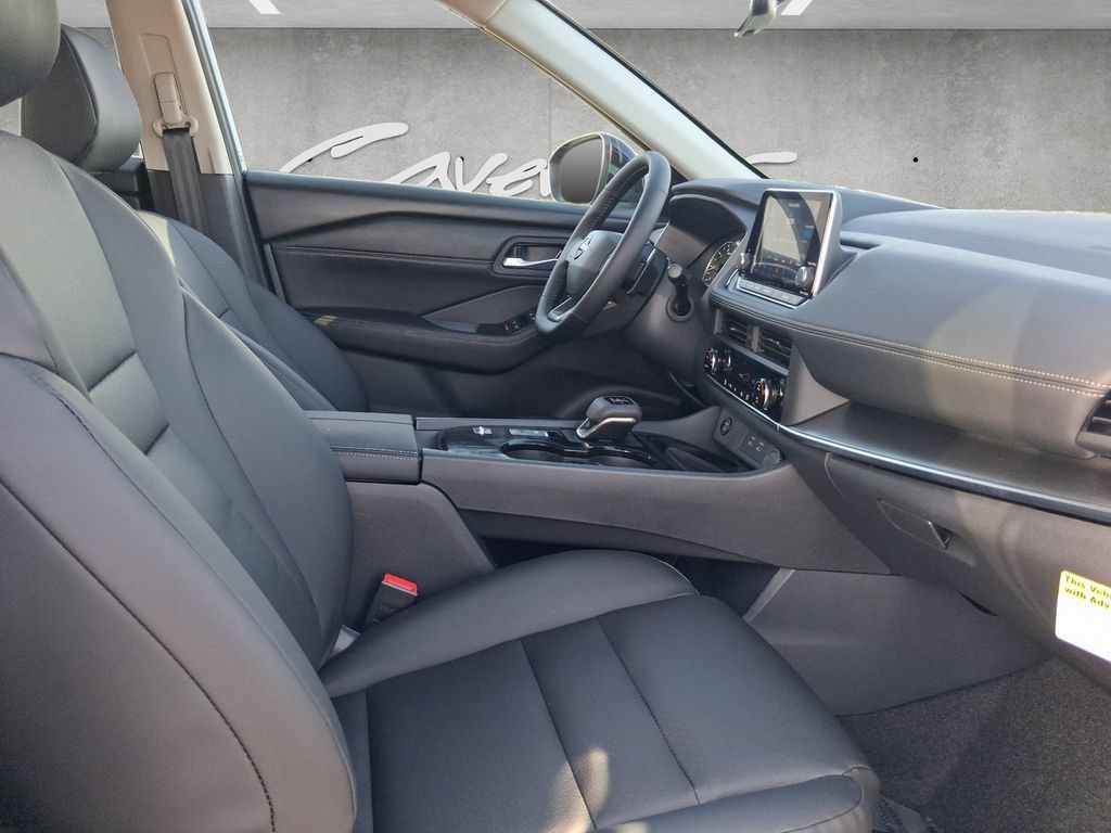 New 2026 Nissan Rogue Dark Armor FWD image 25