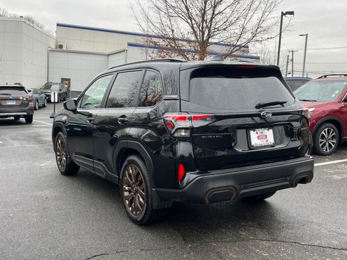 Used 2025 Subaru Forester Sport image 3