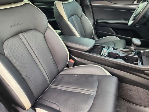 Used 2025 Kia K5 GT-Line w/ GT-Line Premium Package image 15