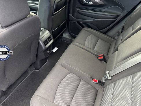 Used 2024 GMC Terrain SLE image 5
