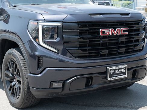 Used 2023 GMC Sierra 1500 Elevation RWD image 9