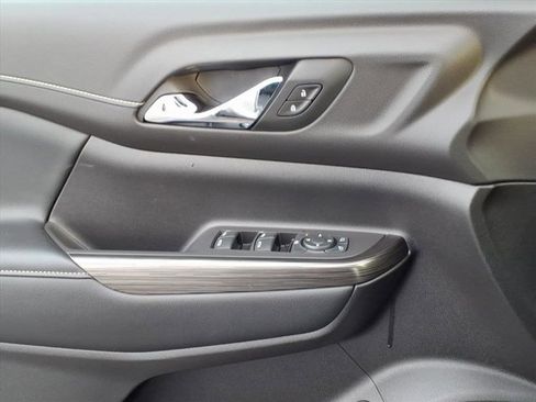 Used 2019 GMC Acadia SLT image 24