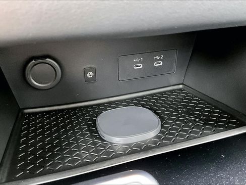 New 2026 Nissan Pathfinder SV w/ SV Premium Package FWD image 18