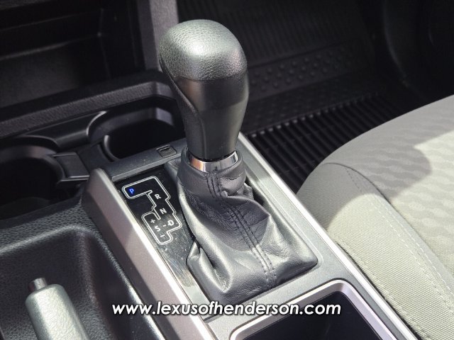Used 2022 Toyota Tacoma SR5 AWD/4WD image 30