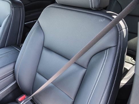 New 2026 Chevrolet Traverse LT w/ LPO, Floor Liner Package FWD image 22