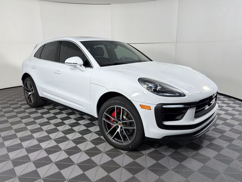 Used 2026 Porsche Macan S AWD/4WD image 7