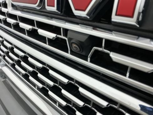 Used 2021 GMC Sierra 1500 Denali w/ Denali Ultimate Package AWD/4WD image 9