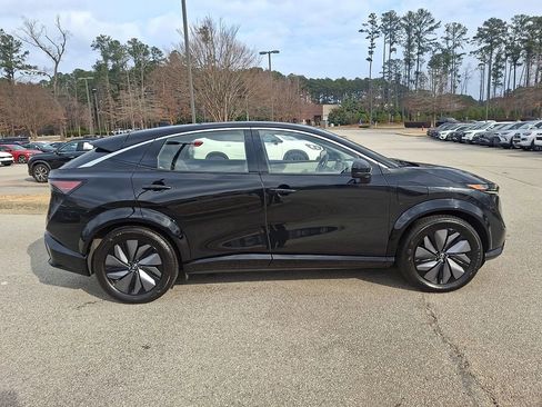 Used 2023 Nissan Ariya FWD image 7