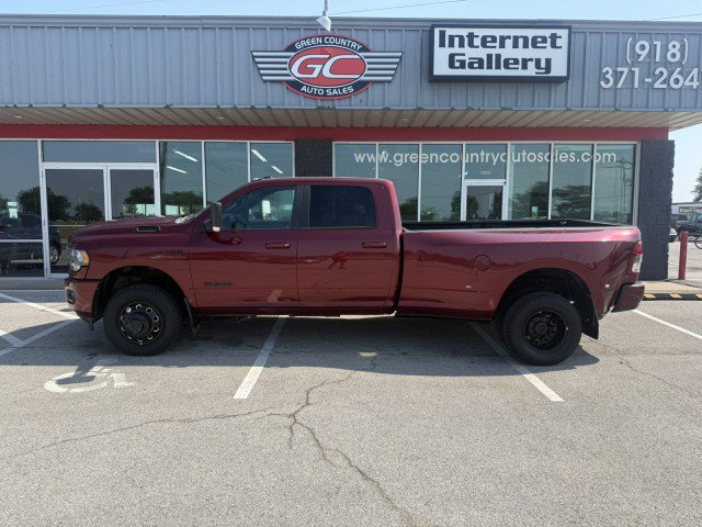 Used 2021 RAM 3500 Big Horn w/ Night Edition AWD/4WD image 10