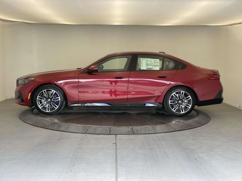 New 2026 BMW 530i xDrive w/ M Sport Package AWD/4WD image 2