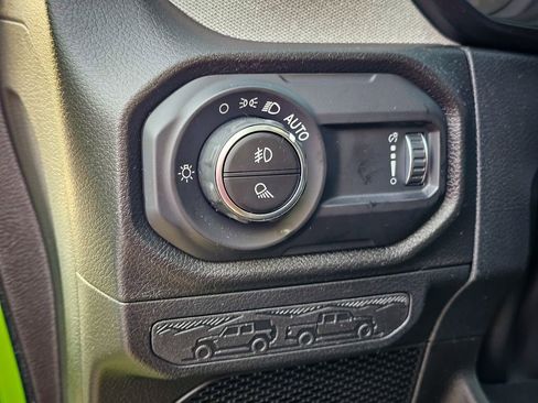 New 2026 Jeep Gladiator Sport AWD/4WD image 12
