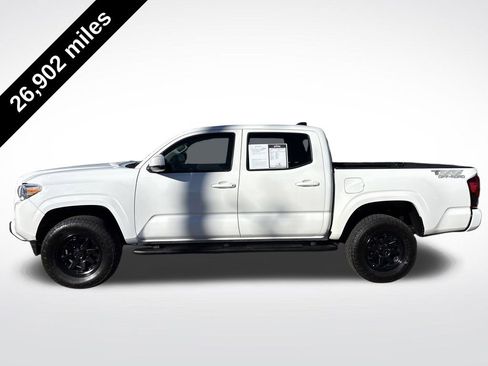 Used 2023 Toyota Tacoma SR image 3