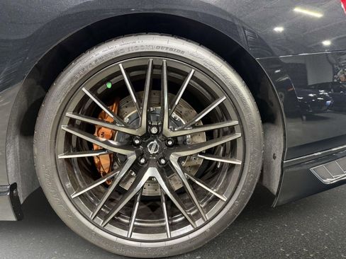 Used 2021 Nissan GT-R Premium image 21