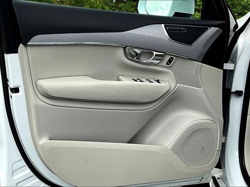 Used 2023 Volvo XC90 B5 Core w/ Climate Package AWD/4WD image 20