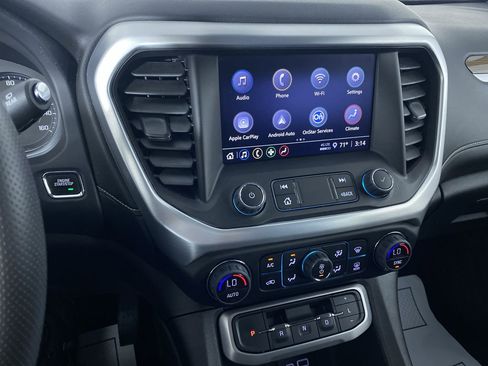 Used 2023 GMC Acadia SLE w/ Driver Convenience Package image 5