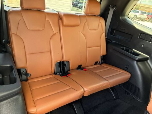 Used 2025 Kia Telluride EX X-Line AWD/4WD image 13