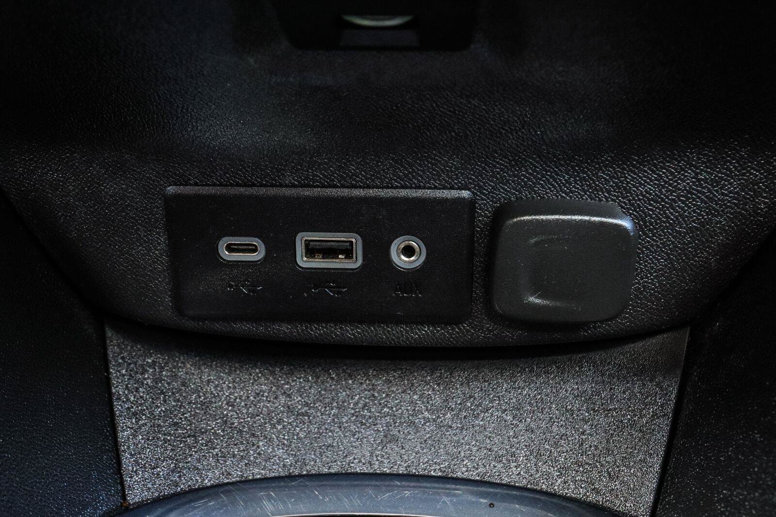 Used 2023 Chevrolet Malibu LT FWD image 13