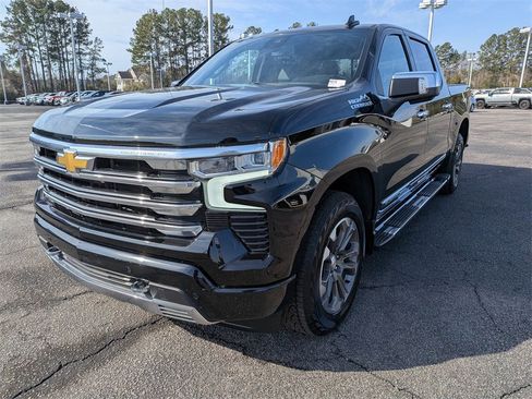 Used 2023 Chevrolet Silverado 1500 High Country image 8