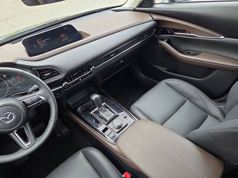 Used 2024 MAZDA CX-30 AWD 2.5 S w/ Premium Package image 12