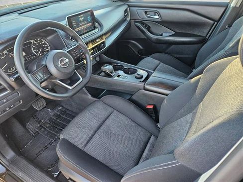 Used 2024 Nissan Rogue SV image 9