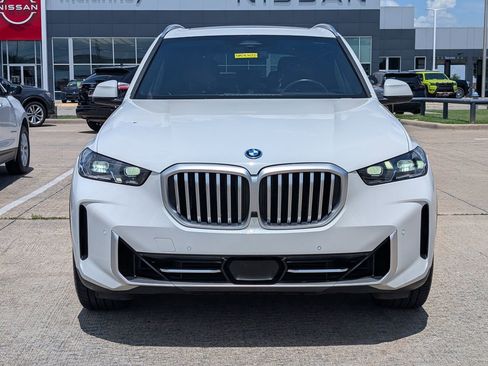 Used 2025 BMW X5 xDrive50e AWD/4WD image 6