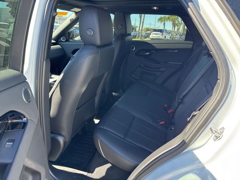 Used 2024 Land Rover Range Rover Evoque S image 6