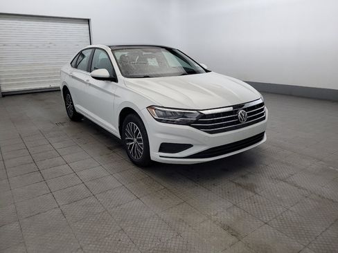 Used 2020 Volkswagen Jetta SE w/ SE Cold Weather Package FWD image 13
