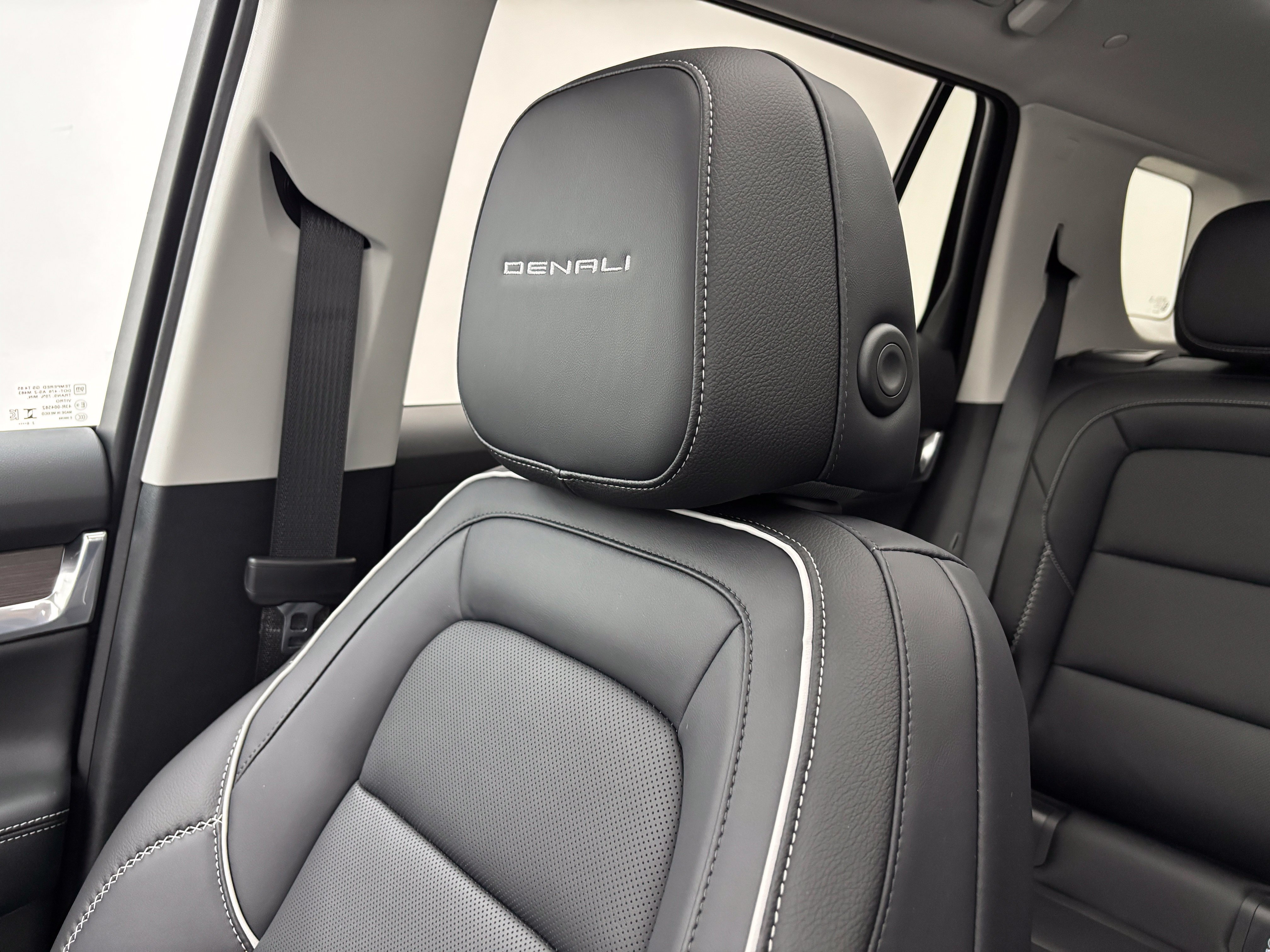 New 2027 GMC Terrain Denali w/ LPO, Floor Liner Package AWD/4WD image 45