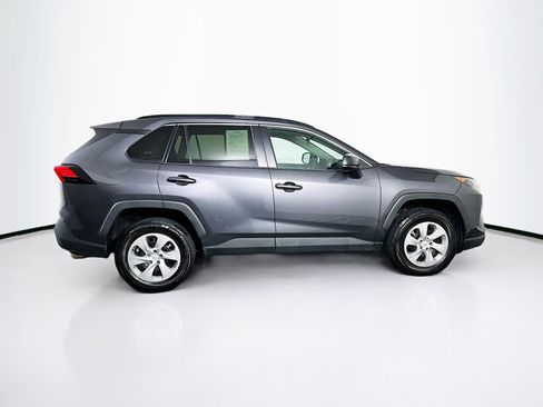 Used 2021 Toyota RAV4 LE FWD image 10