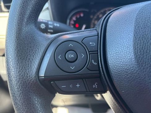 Used 2024 Toyota RAV4 XLE w/ Convenience Package FWD image 12