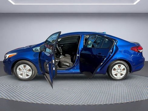 Used 2017 Kia Forte LX FWD image 11