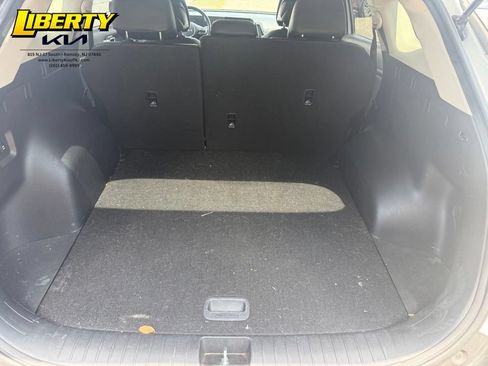Used 2023 Kia Sportage EX AWD/4WD image 11