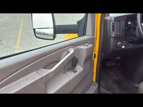 Used 2021 GMC Savana 3500 Extended w/ Power Convenience Package image 7
